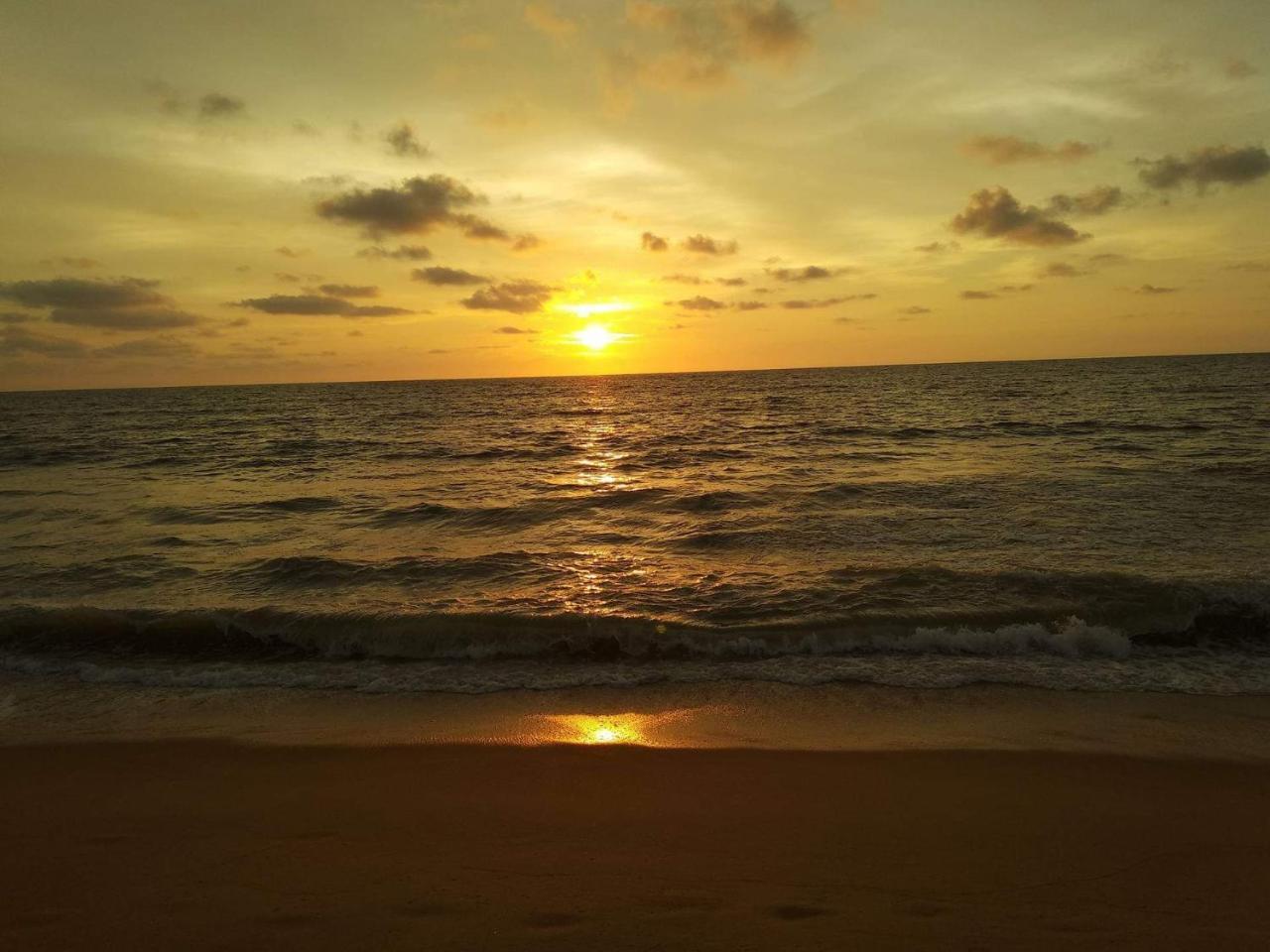 Bed and Breakfast Ocean Gate Negombo Exterior foto